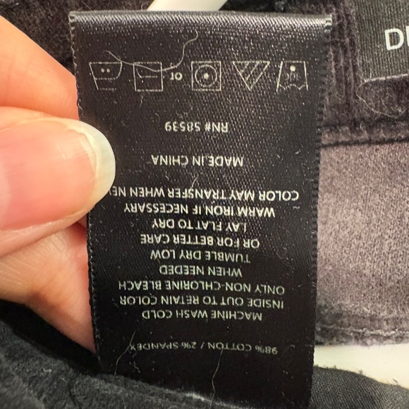 Women’s Kut from the Kloth Diana Skinny Dark Brown Corduroy Pants - Picture 4 of 5